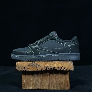 Air Jordan 1 Low OG SP Black Phantom